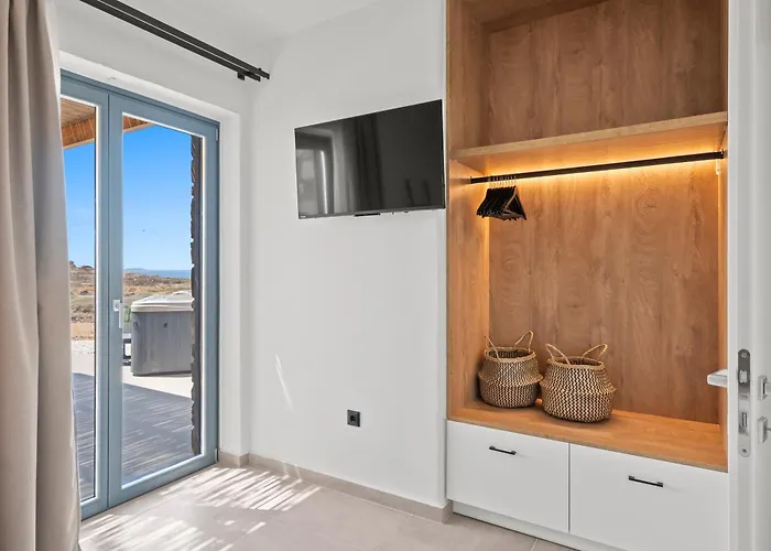 Coastal Retreat Naxos ヴィラ